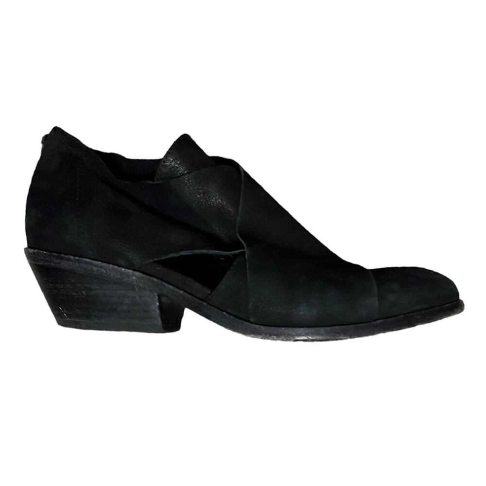 Eileen Fisher Crisscross Leather Bootie Almond Toe Ankle Boots Slip On Shoes 7